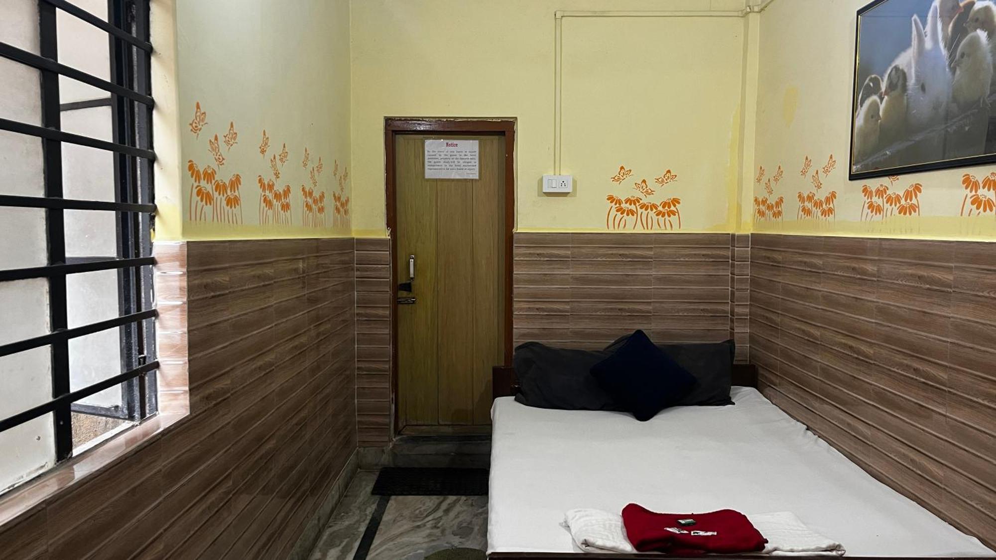 Hotel Raj Siliguri Exterior photo