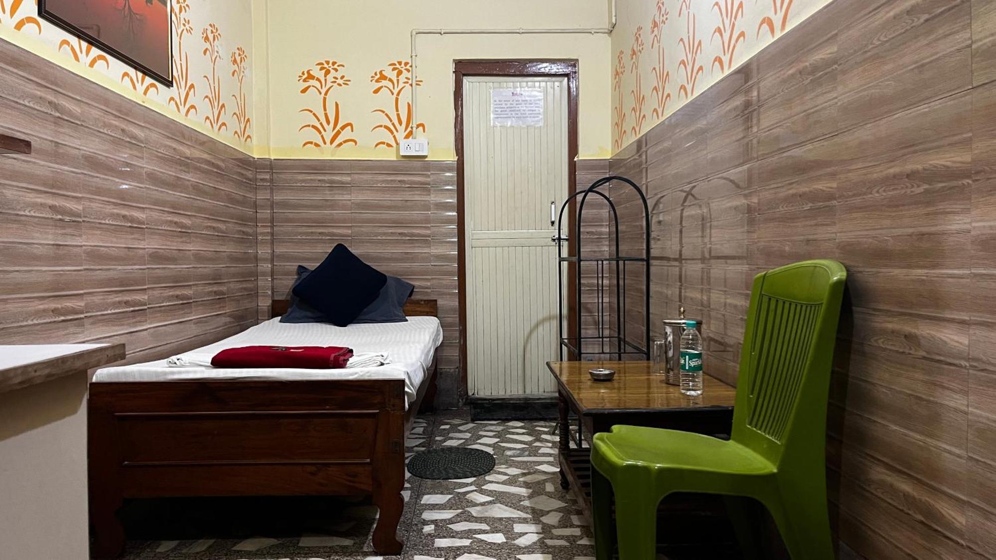 Hotel Raj Siliguri Exterior photo